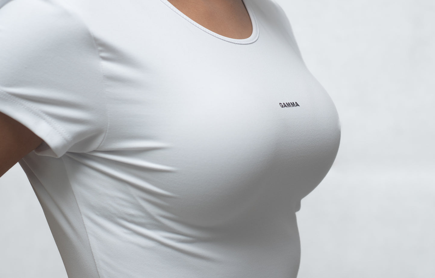 Blusa deportiva manga corta