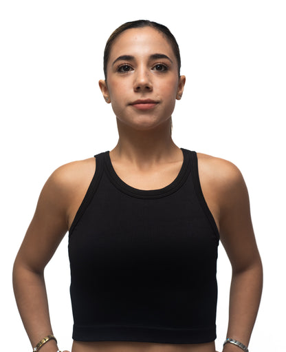 Top deportivo cuello alto negro