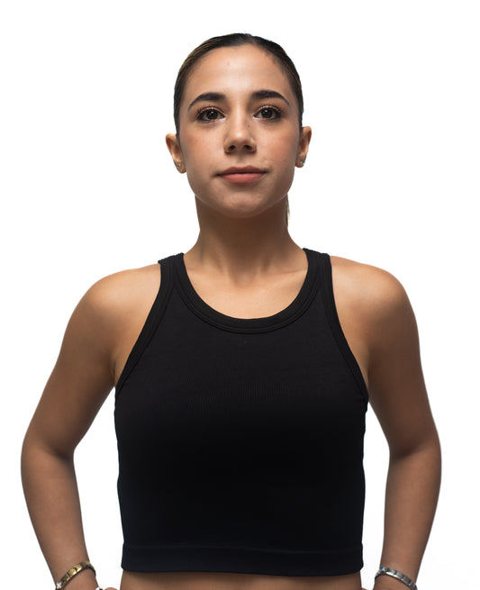 Top deportivo cuello alto negro