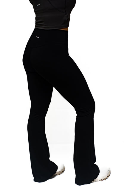 Legging acampanado negro